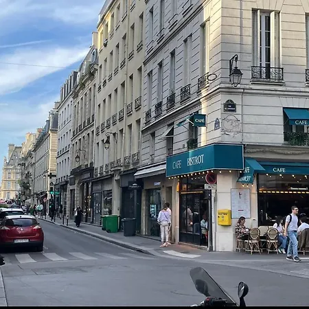 Atypique, Centre De Paris